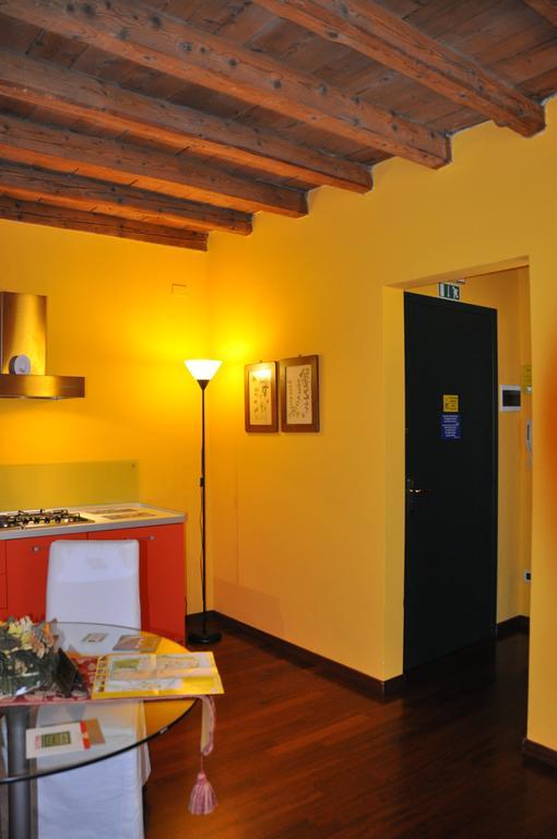 Piazza Nova Guest House Φεράρα Δωμάτιο φωτογραφία