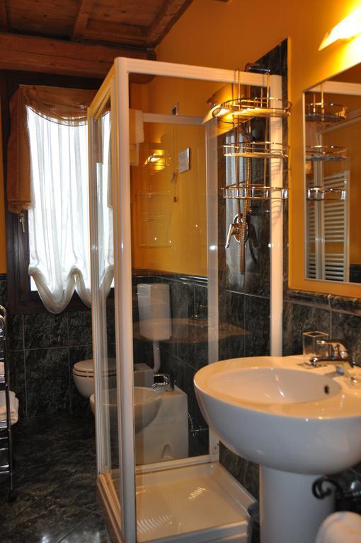 Piazza Nova Guest House Φεράρα Εξωτερικό φωτογραφία