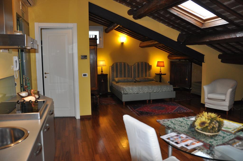 Piazza Nova Guest House Φεράρα Δωμάτιο φωτογραφία