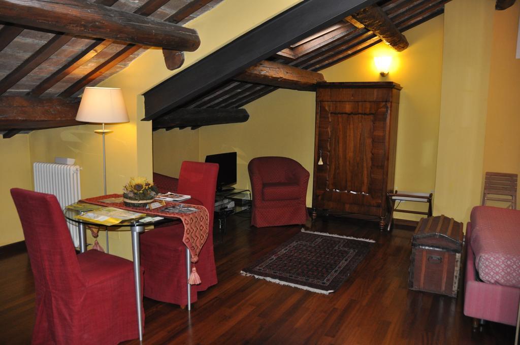 Piazza Nova Guest House Φεράρα Δωμάτιο φωτογραφία
