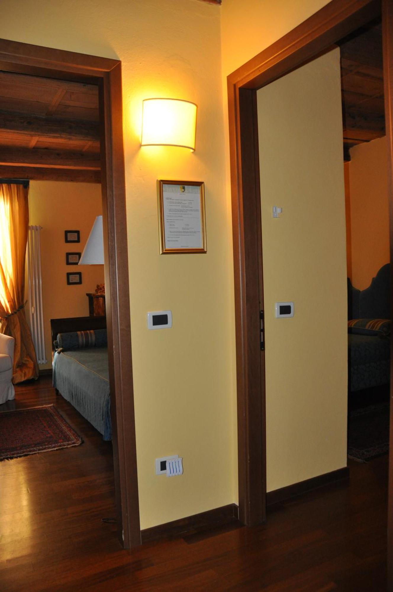 Piazza Nova Guest House Φεράρα Δωμάτιο φωτογραφία