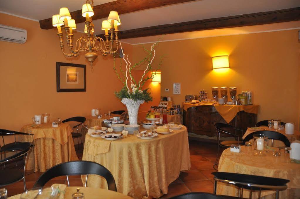 Piazza Nova Guest House Φεράρα Εξωτερικό φωτογραφία