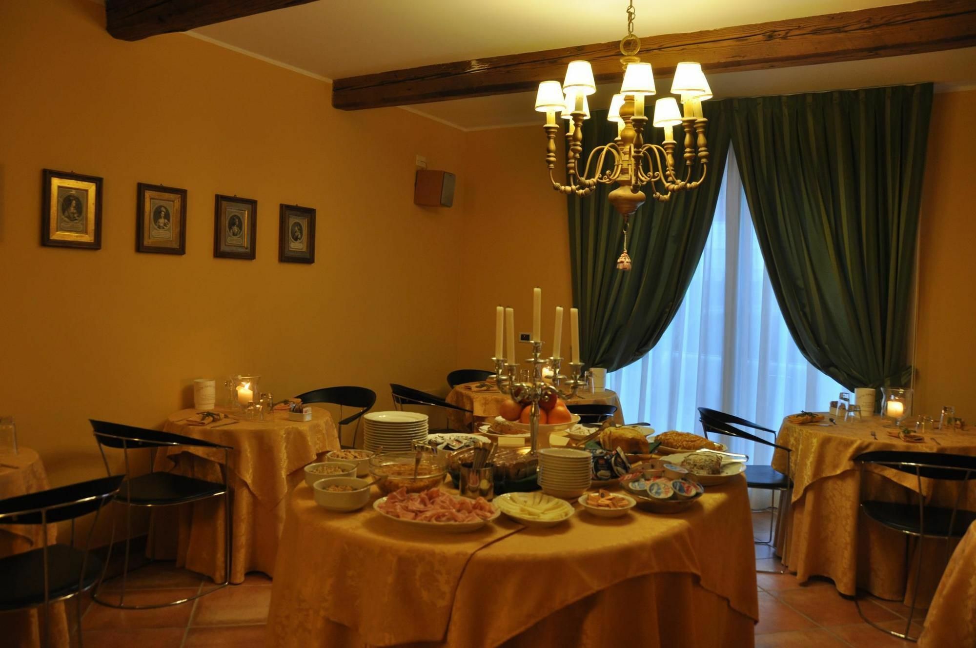 Piazza Nova Guest House Φεράρα Εξωτερικό φωτογραφία